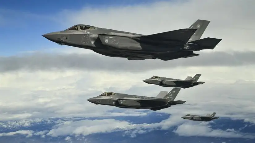 ABŞ Venesuelaya əməliyyat üçün 10 F-35 göndərir