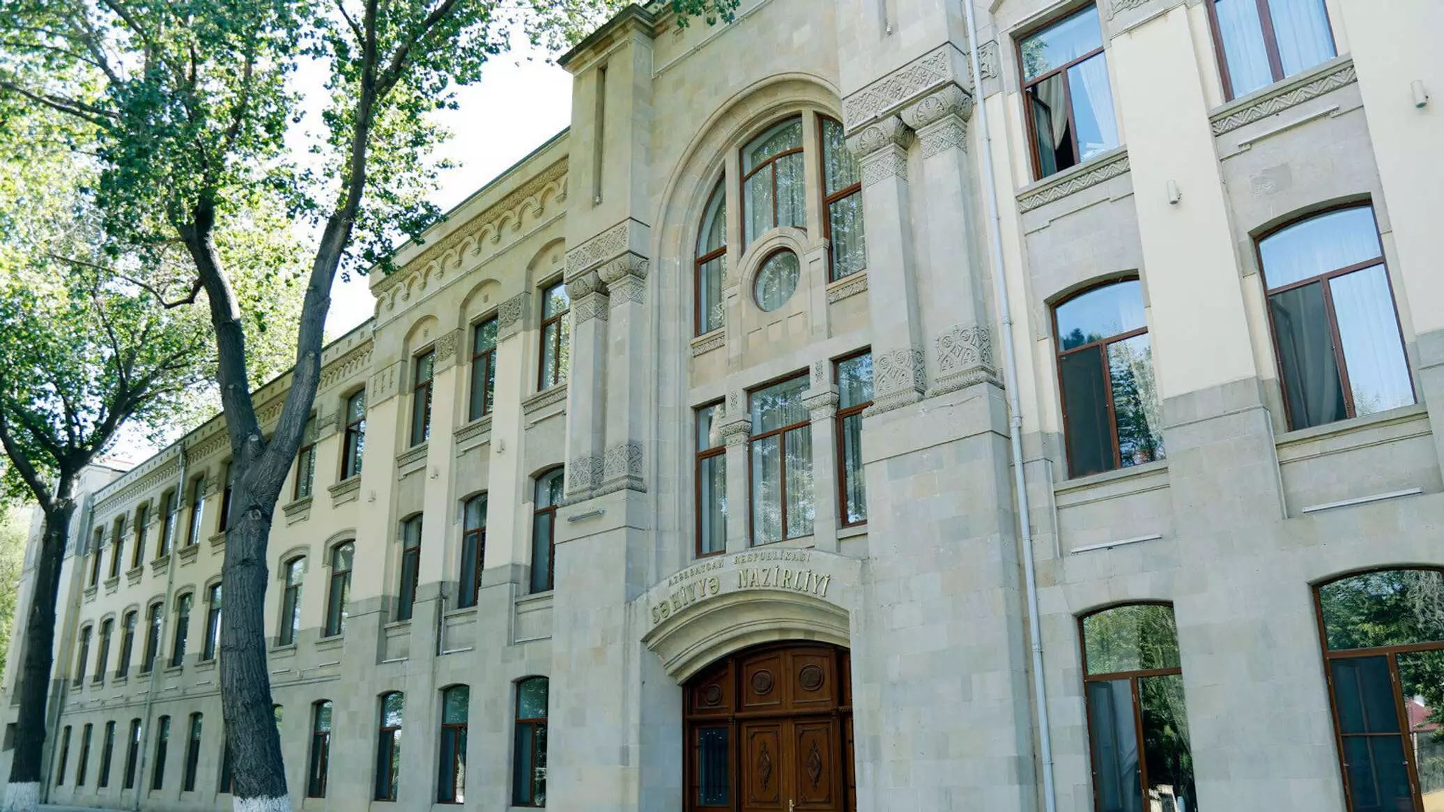 Səhiyyə Nazirliyi bayram günləri ilə əlaqədar əhaliyə müraciət edib