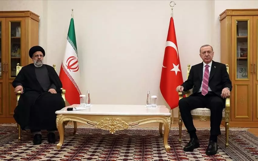 İran prezidenti: Ankara ilə münasibətləri yeni mərhələdə genişləndirmək lazımdır