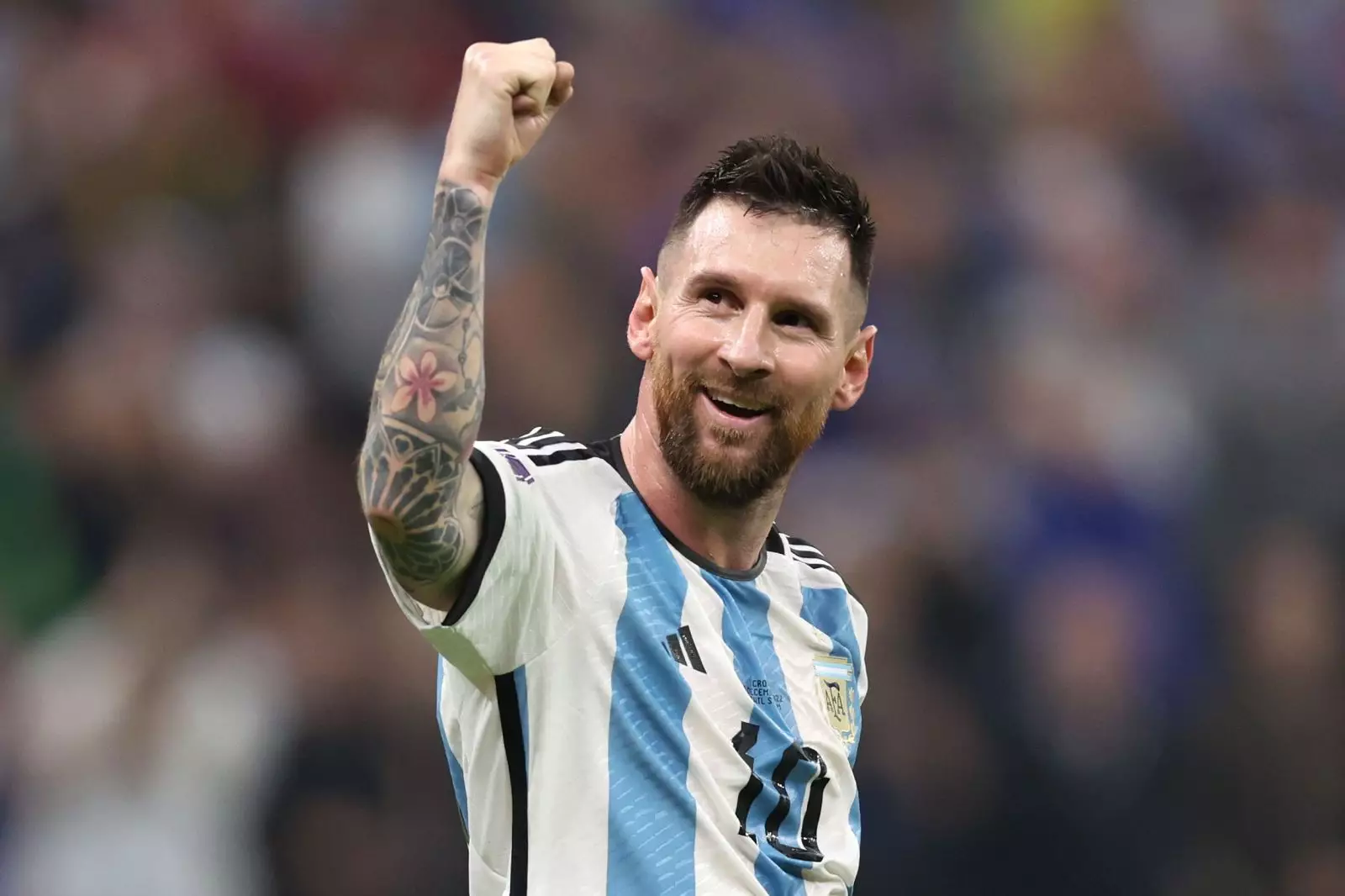 Lionel Messi Ulu Öndər Heydər Əliyevin məzarını ziyarət edib