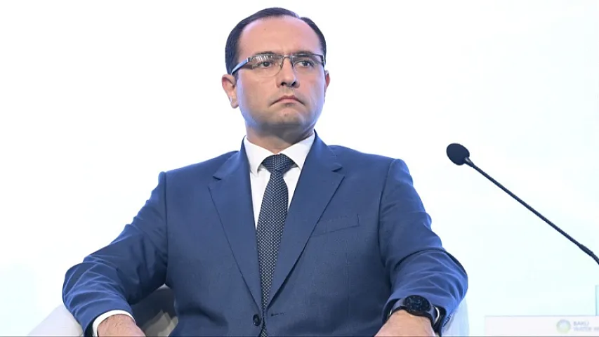 Nazir müşavirini departament müdiri təyin etdi - FOTO