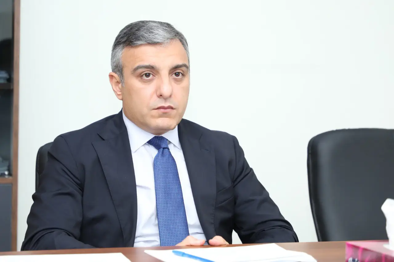 Nazir müavininə itki üz verib