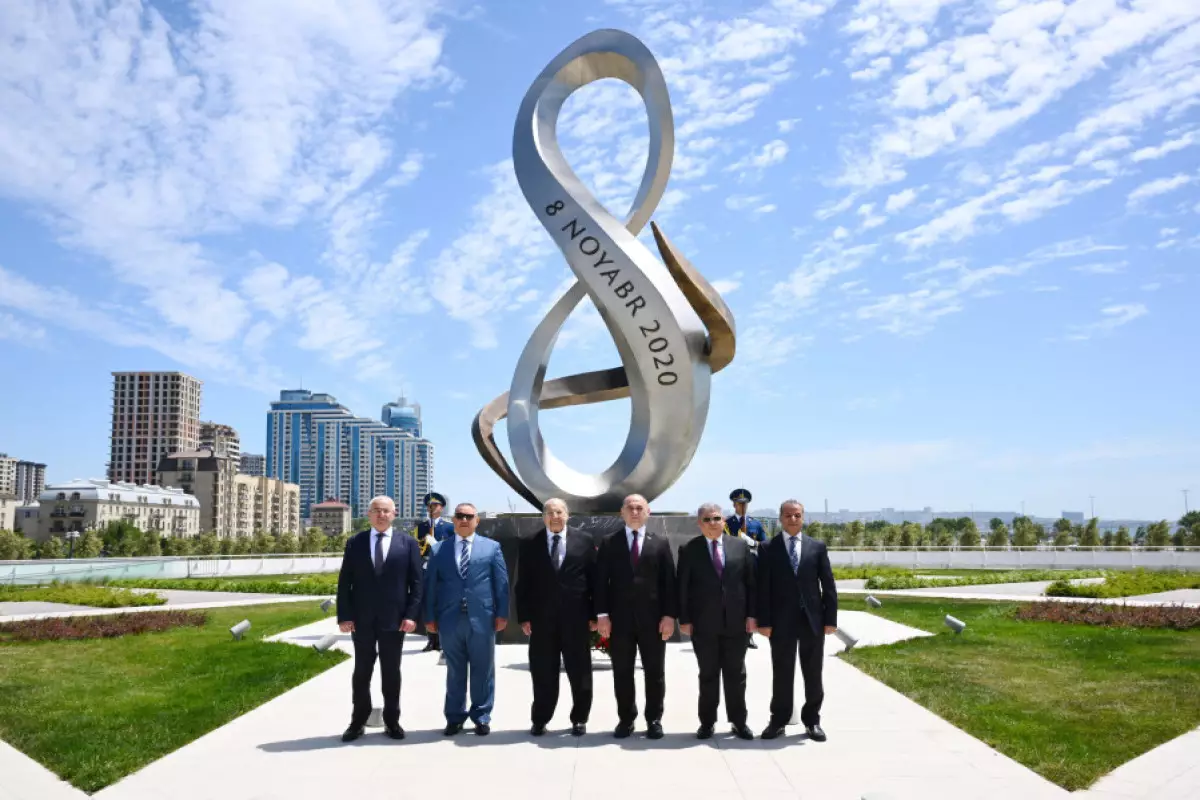 Misir Senatının sədri Zəfər parkını ziyarət edib - FOTO