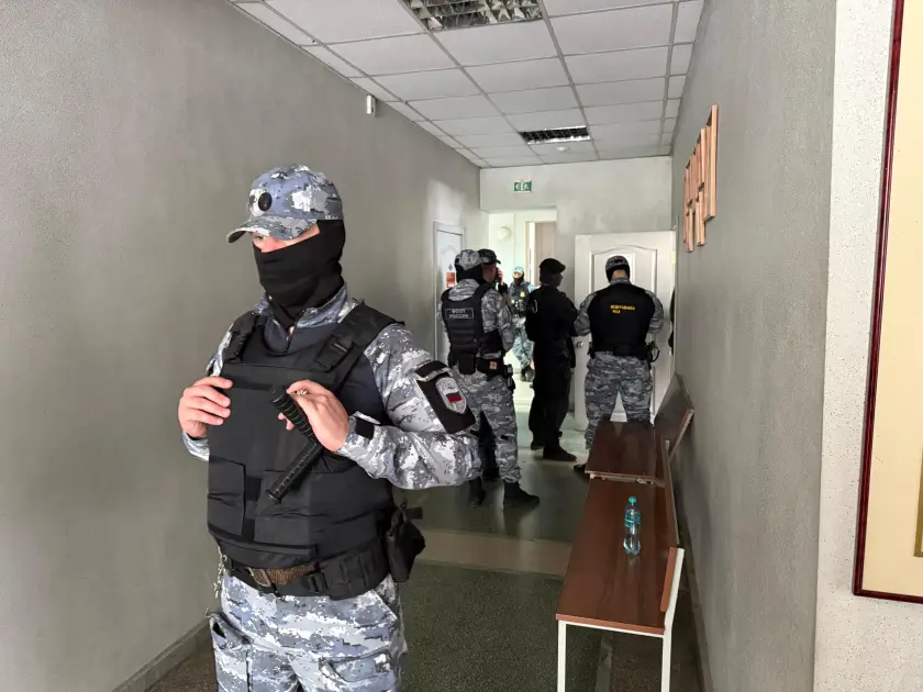 Yekaterinburqda Ayaz Səfərovun məhkəmə iclası qapalı keçirilir
