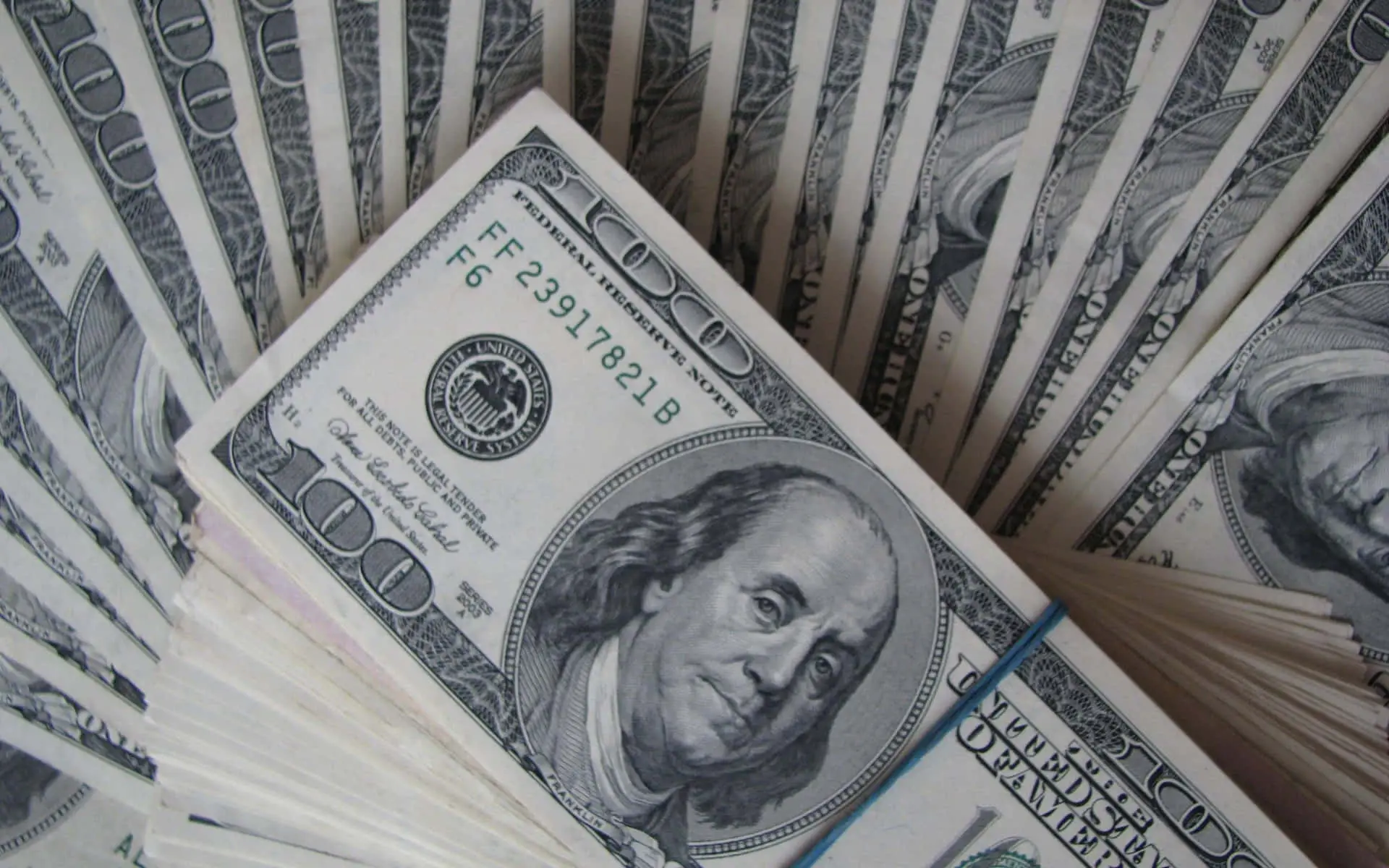 Ukraynanın Avropadakı müttəfiqləri silahların alınması üçün 1,5 milyard dollar ayırıb
