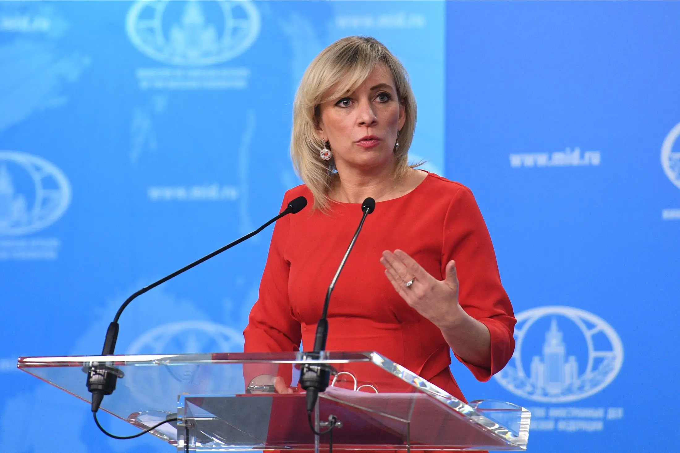 Zaxarova: Rusiya birbaşa uçuşlarla bağlı ABŞ-yə konkret təkliflər verib