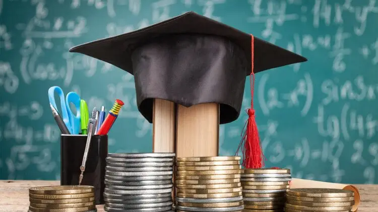 11 tələbənin Prezident təqaüdü dayandırılıb - RƏSMİ