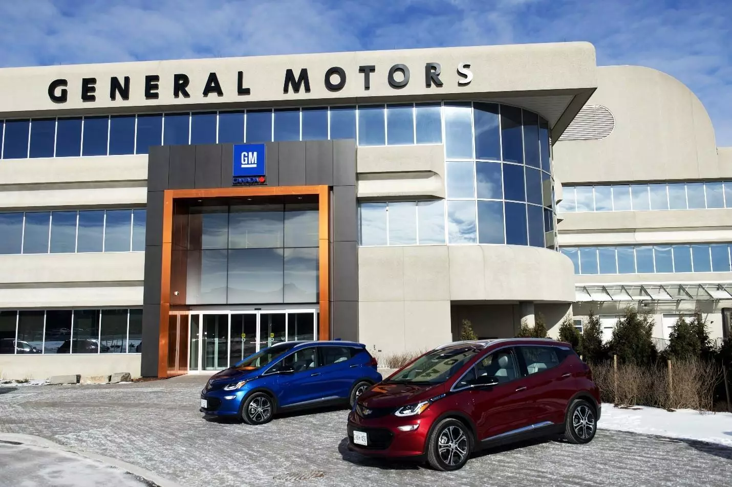 "General Motors" 44 milyard dollar gəlir əldə edib