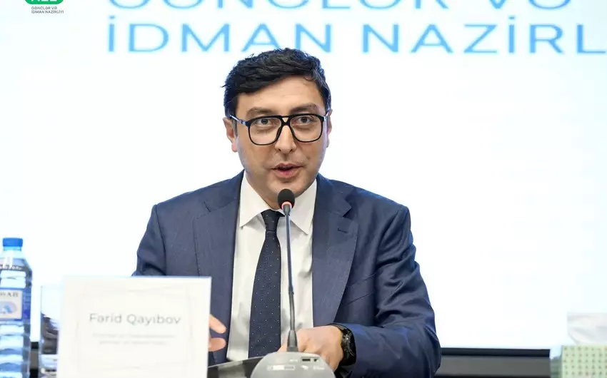 Fərid Qayıbov uğurla çıxış etmiş idmançılarla görüşüb - FOTO