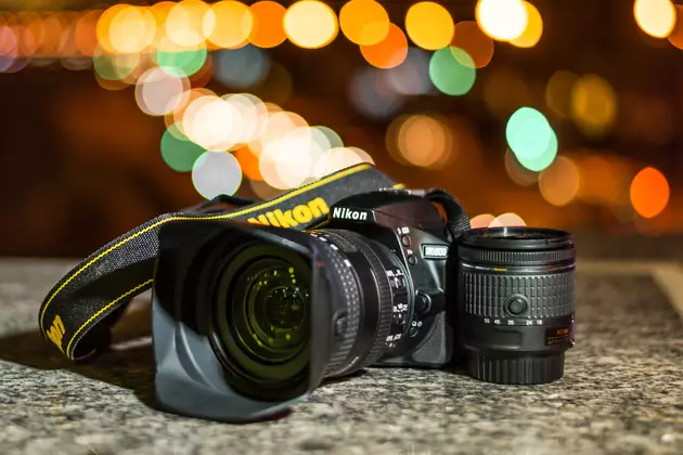 2 500 manat dəyərində fotoaparat oğurlanıb