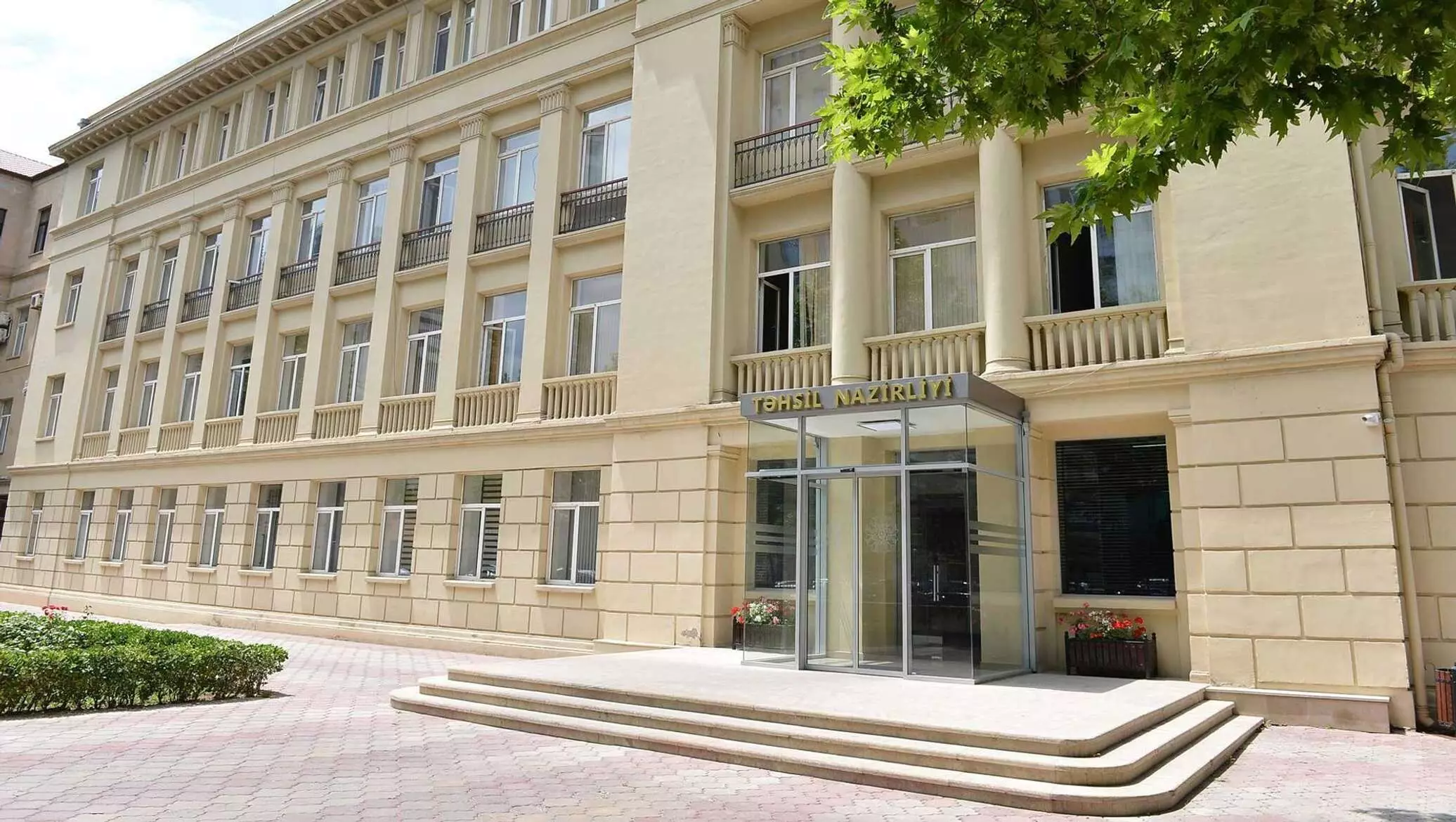 Elm və Təhsil Nazirliyinə yeni tapşırıqlar verilib