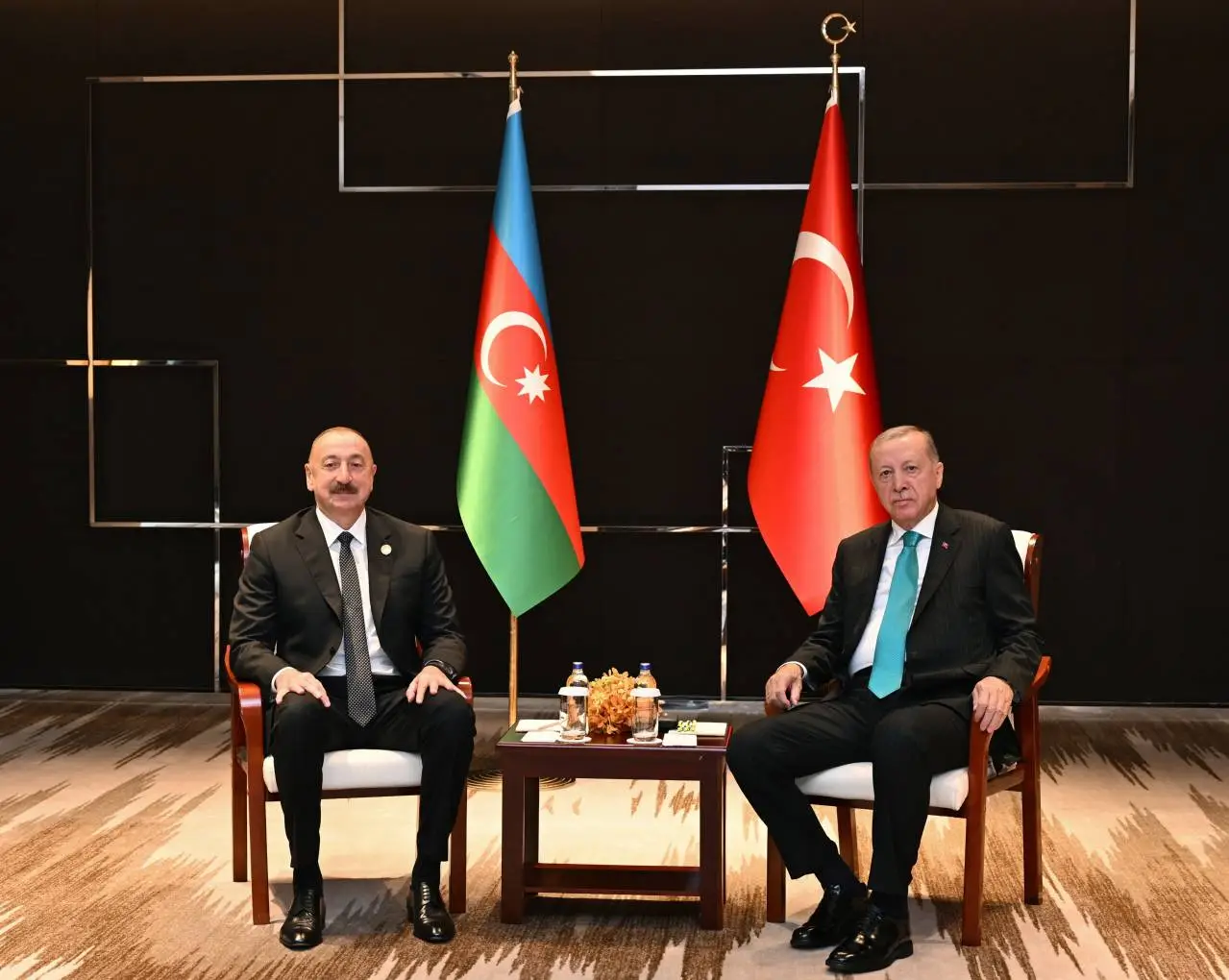 Tiencində İlham Əliyevin Ərdoğanla görüşü olub - FOTO