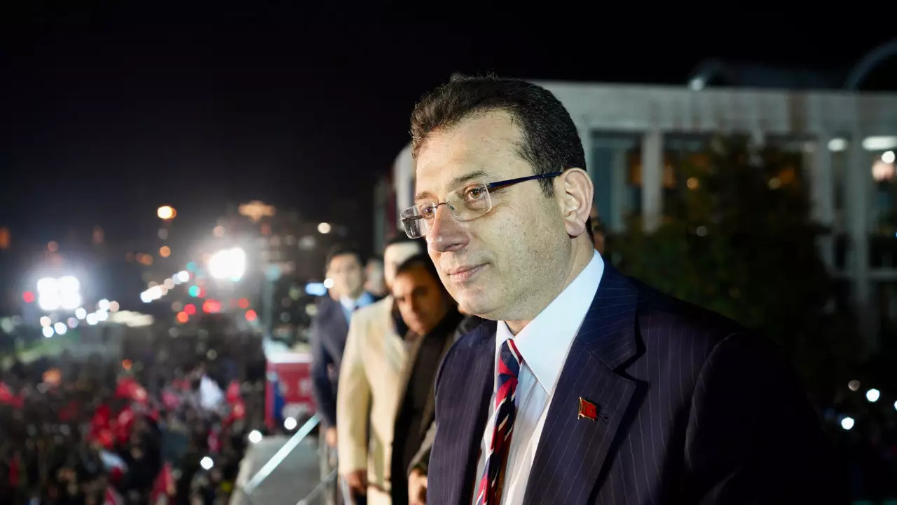 Əkrəm İmamoğlu və digərləri həbs tələbi ilə məhkəmə qarşısında