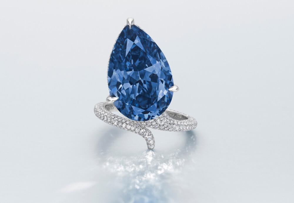 "Mellon Blue" brilyantı hərracda 25,6 milyon dollara satılıb