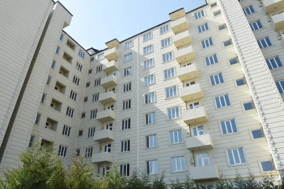 Qarabağa qayıdan köçkünlərin Bakıdakı evləri kimlərə verilir? - Rəsmi cavab
