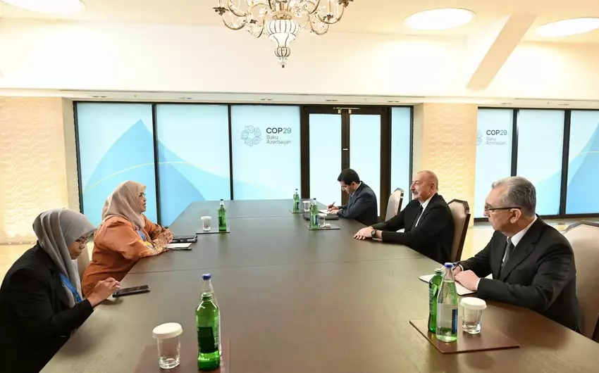 Prezident İlham Əliyev Kuala Lumpur şəhərinin meri ilə görüşüb -  YENİLƏNİB