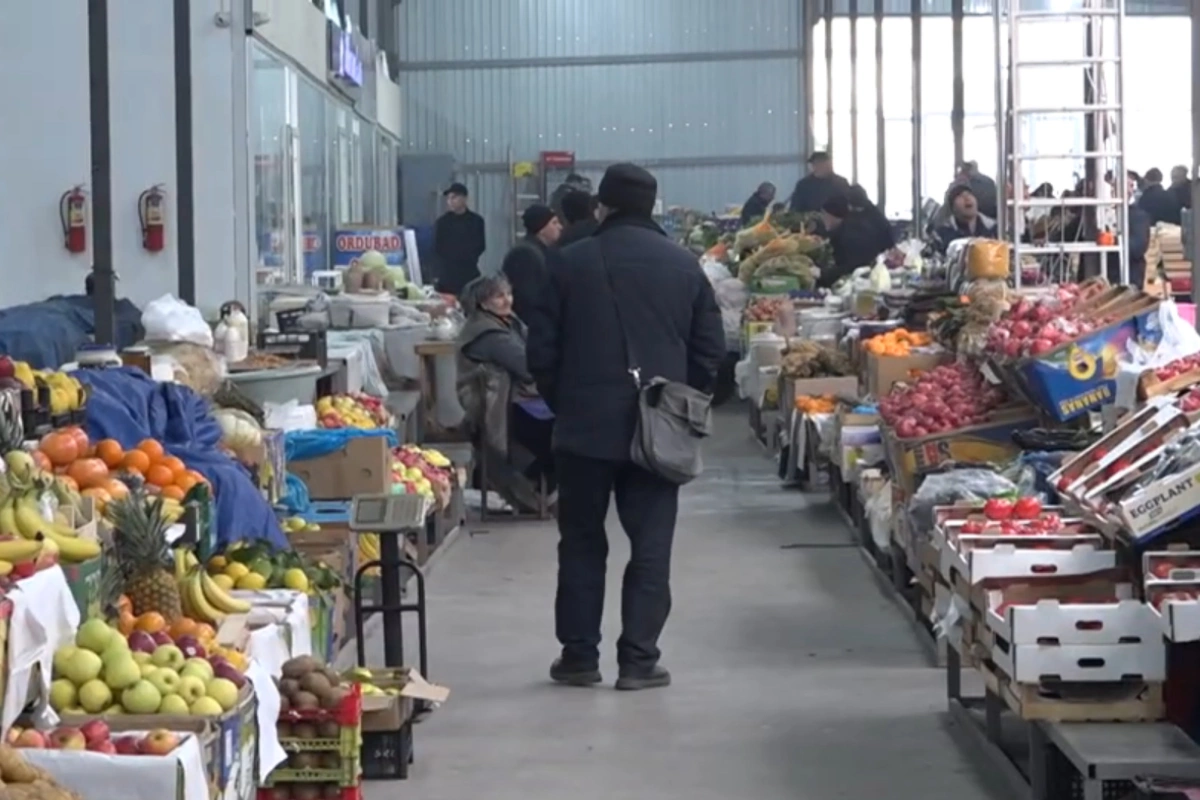"Keşlə bazarı"nın yeni ünvanında yaranan problem - VİDEO