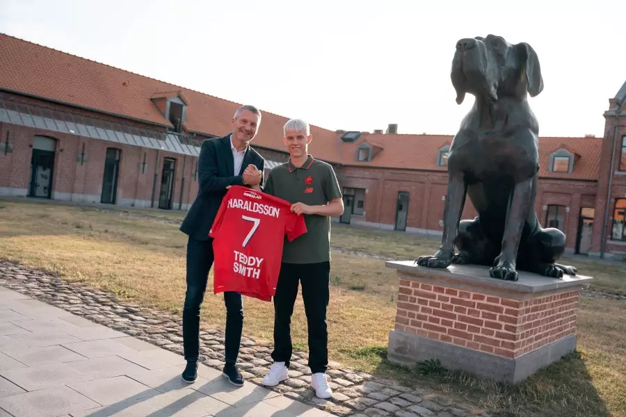 "Lill"dən 12 milyonluq transfer