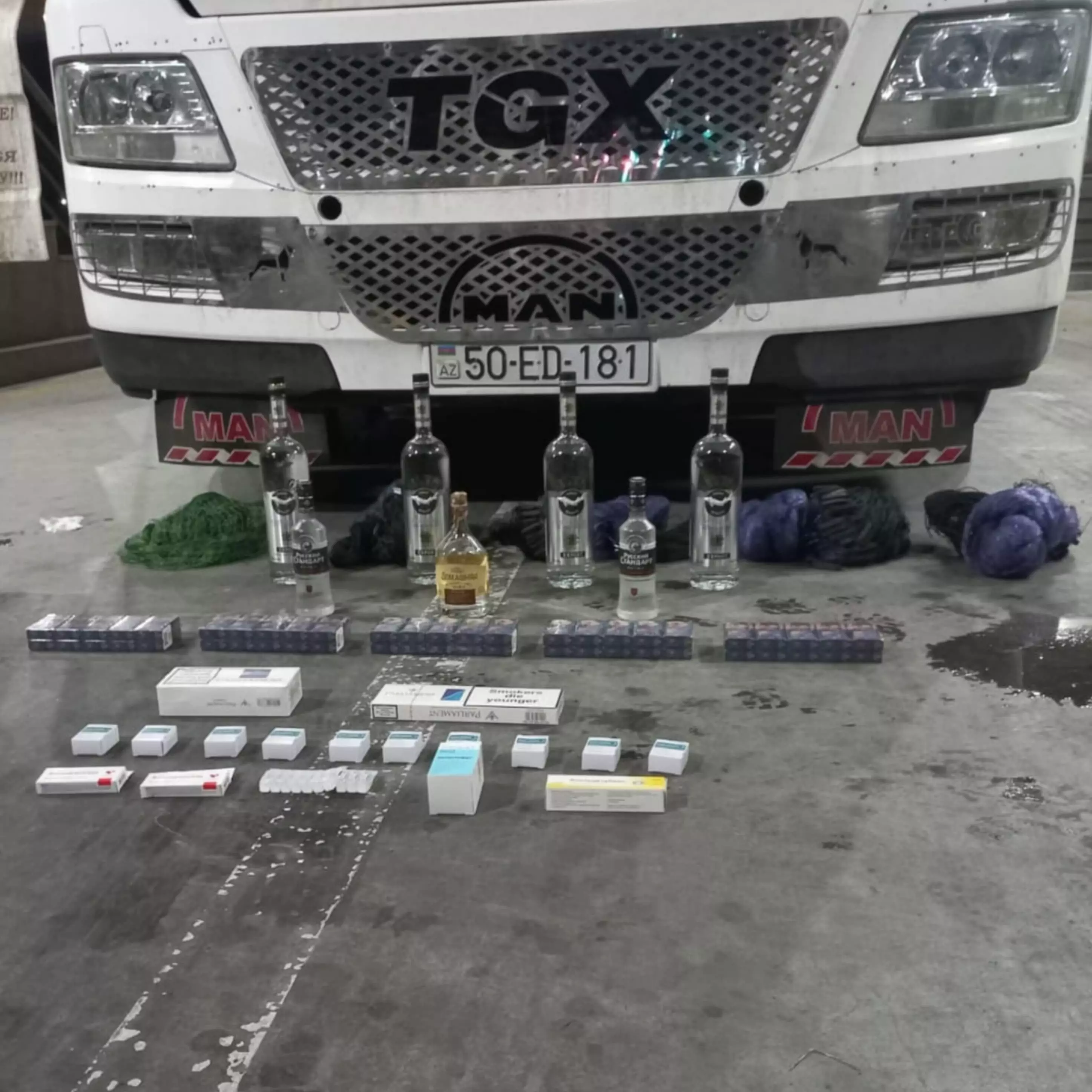 Fevralda sərhəddə 16 milyon manatlıq qaçaqmal tutulub - FOTO