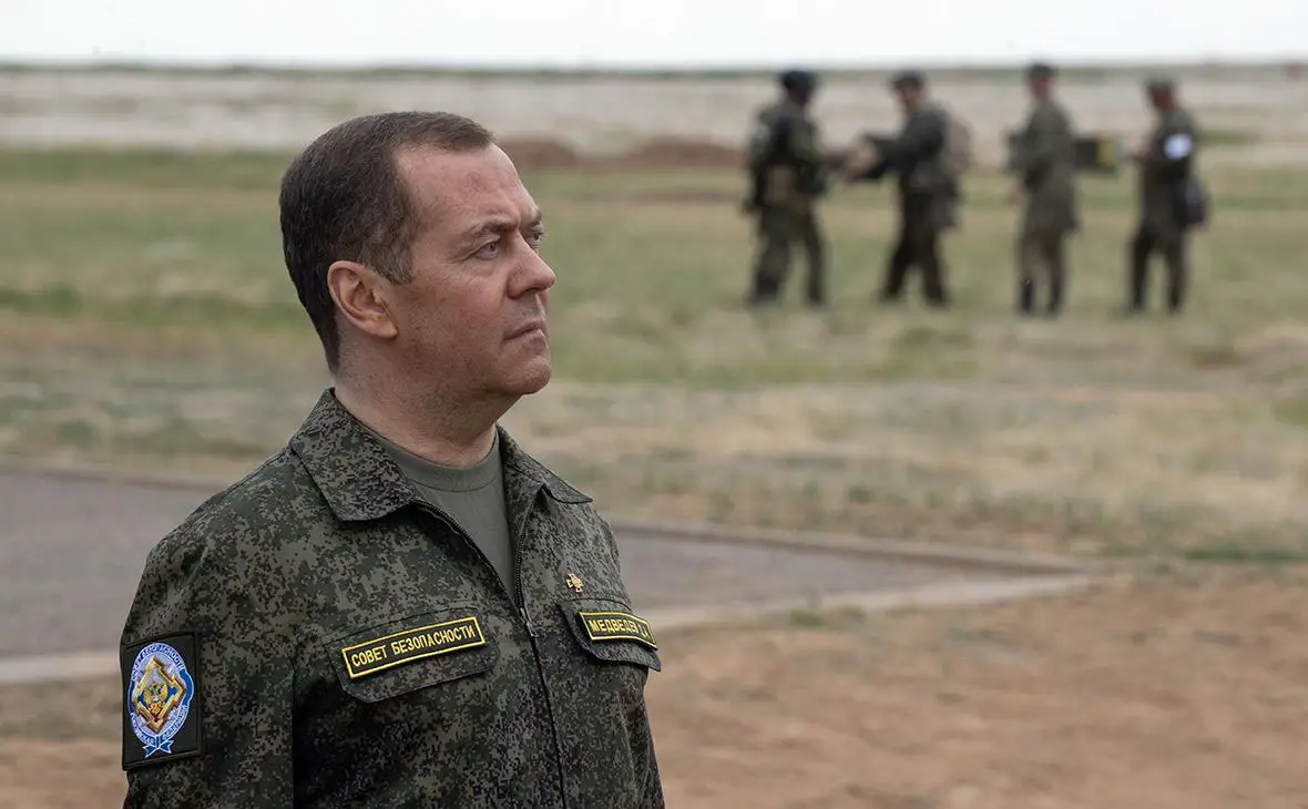 Medvedev: Ukraynada Meksika və Kolumbiya kartellərinin üzvlərini öldürürük