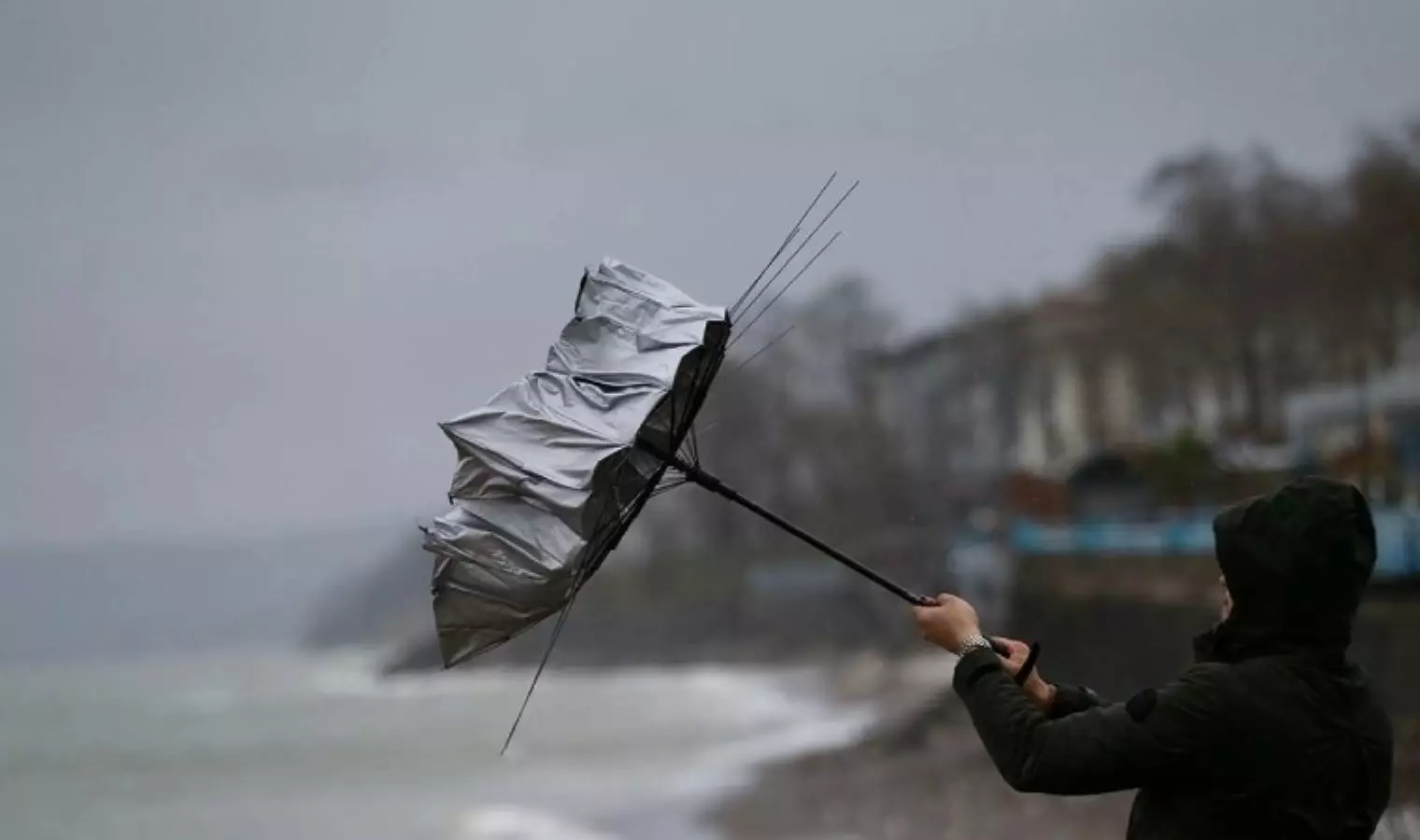 Küləkli hava şəraiti ilə bağlı sarı xəbərdarlıq verilib