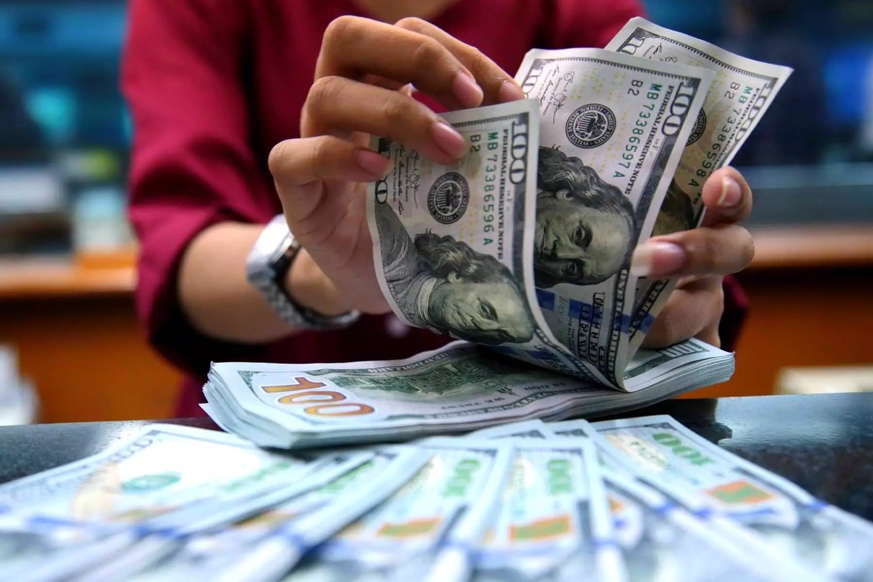 Dünyanın ən böyük suveren sərvət fondu 222 milyard dollar gəlir əldə edib