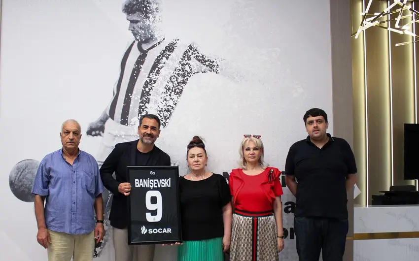 Banişevskinin ailə üzvləri "Neftçi"nin qonağı olub
