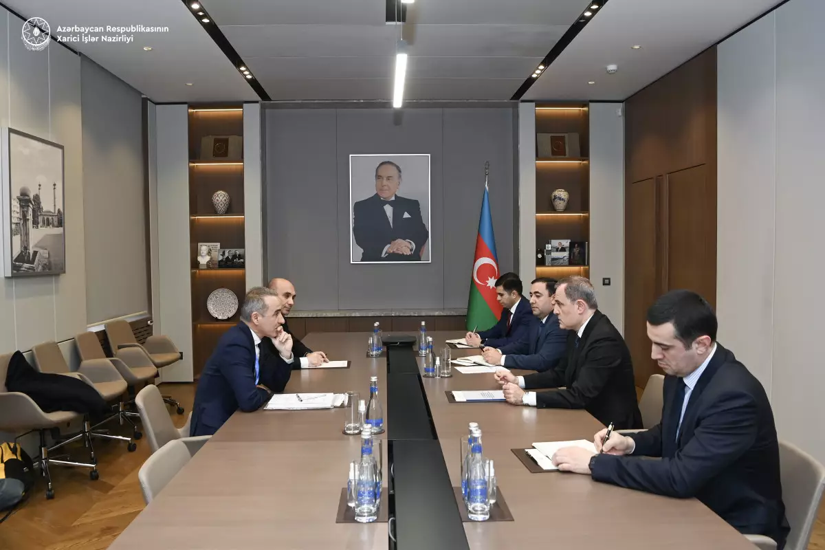 Ceyhun Bayramov ATƏT PA-nın vitse-prezidenti ilə görüşüb - FOTO