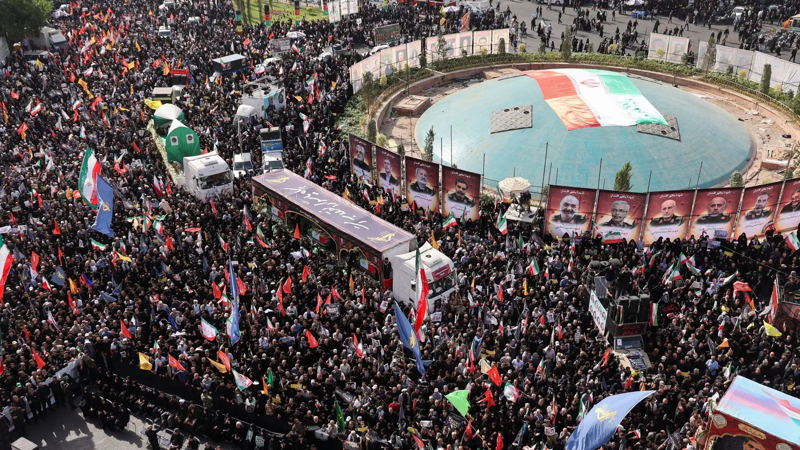 İranda İsrailin zərbələri nəticəsində ölənlərin sayı açıqlanıb