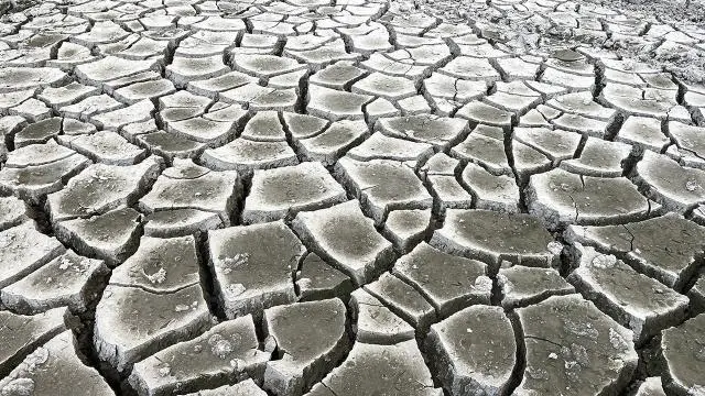 İranda su böhranı dərinləşir: Məşhəddə bəndlərin doluluğu 3 faizdən aşağı düşdü