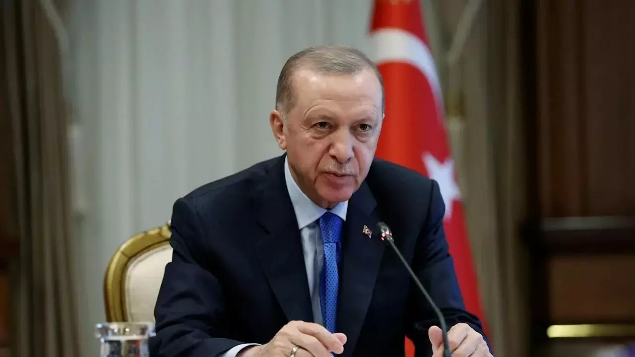 Ərdoğan Trampın Suriya ilə bağlı qərarını digər ölkələr üçün nümunə adlandırır