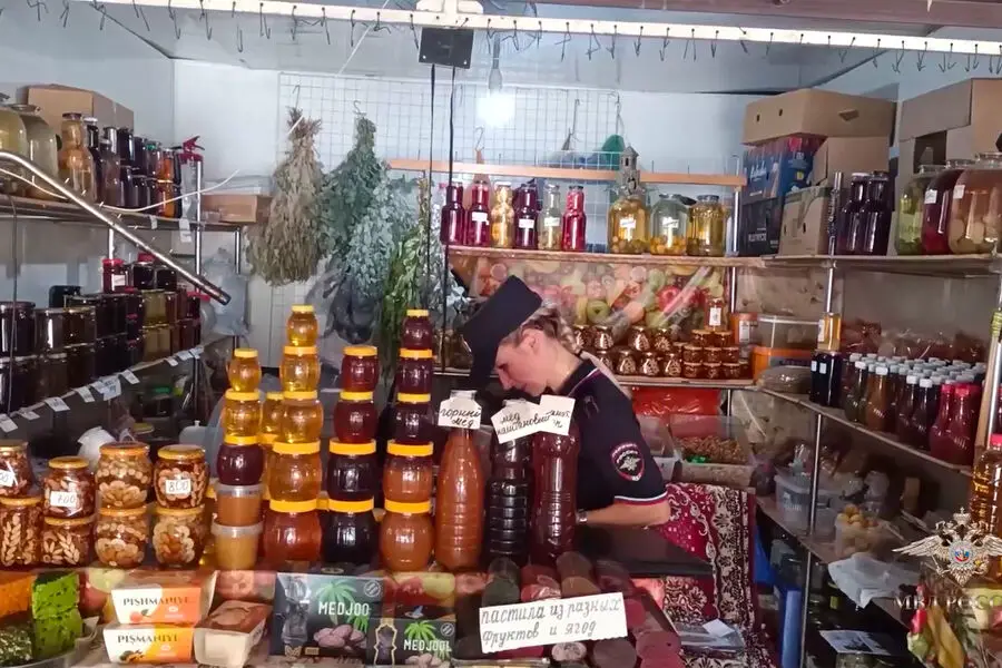 Turistlərin çaçadan zəhərləndiyi bazar bağlandı