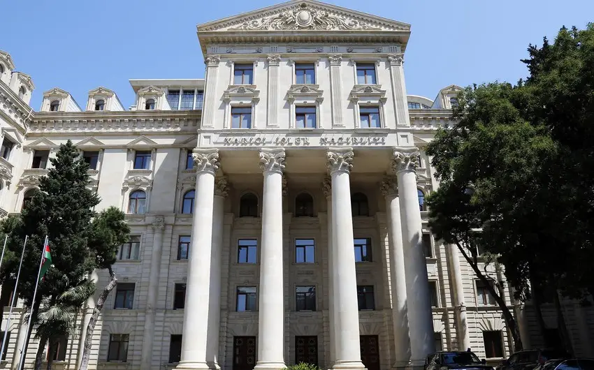 XİN Qətərə başsağlığı verib