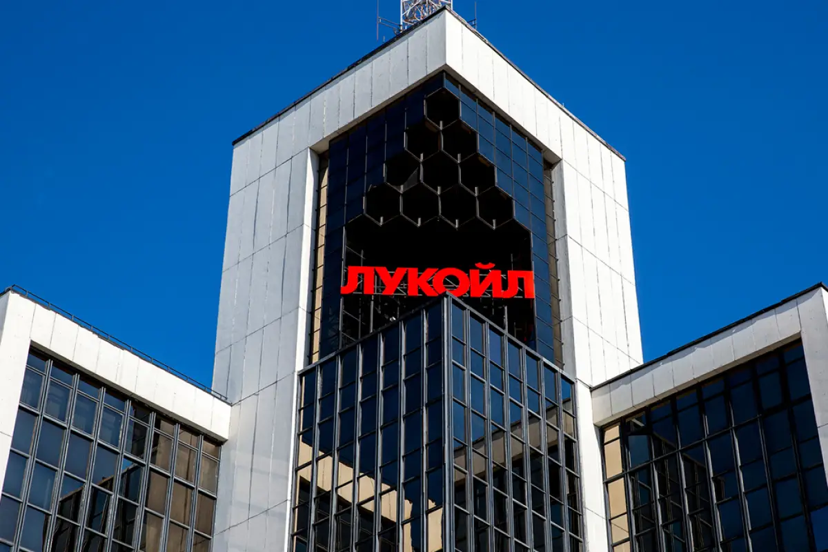 Avropa Komissiyası “LUKOIL” aktivlərinin İsveç şirkətinə satışının mümkün nəticələrini araşdırır