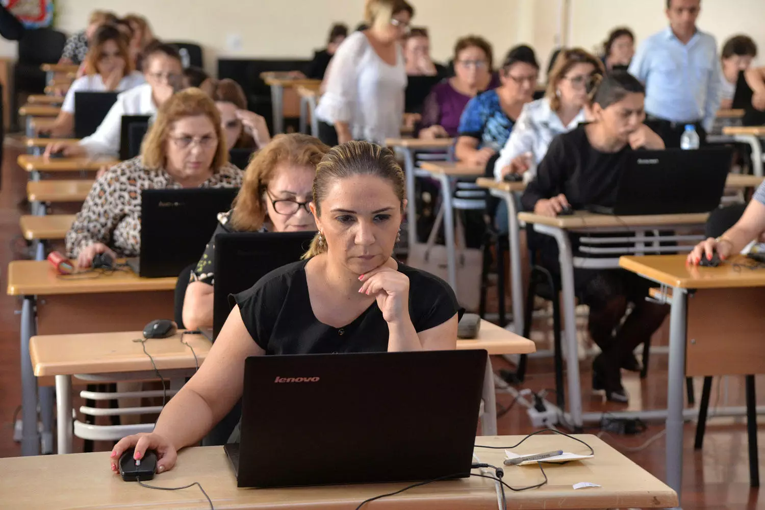 60 və daha yuxarı yaşı olan müəllimlərlə bağlı - QƏRAR