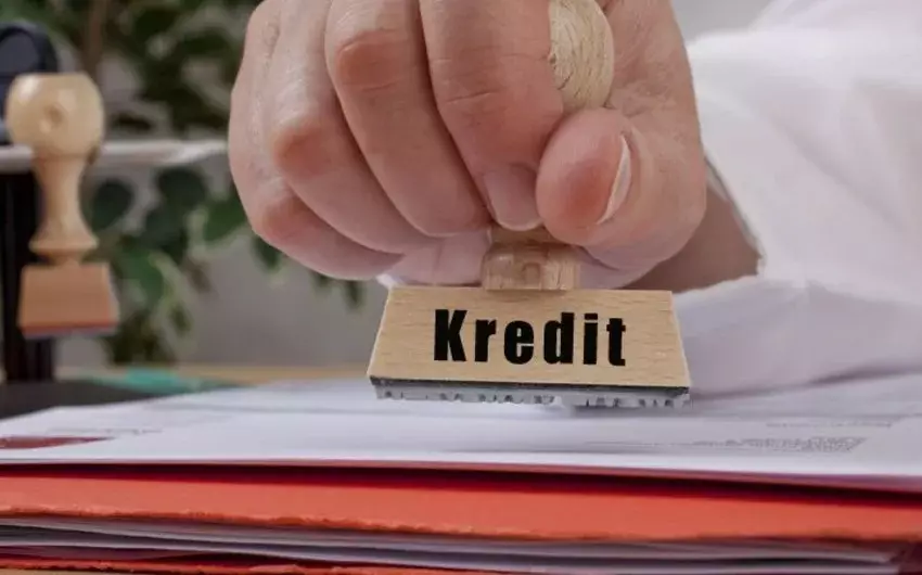 Azərbaycanda problemli kreditlər 2%-dən çox artıb