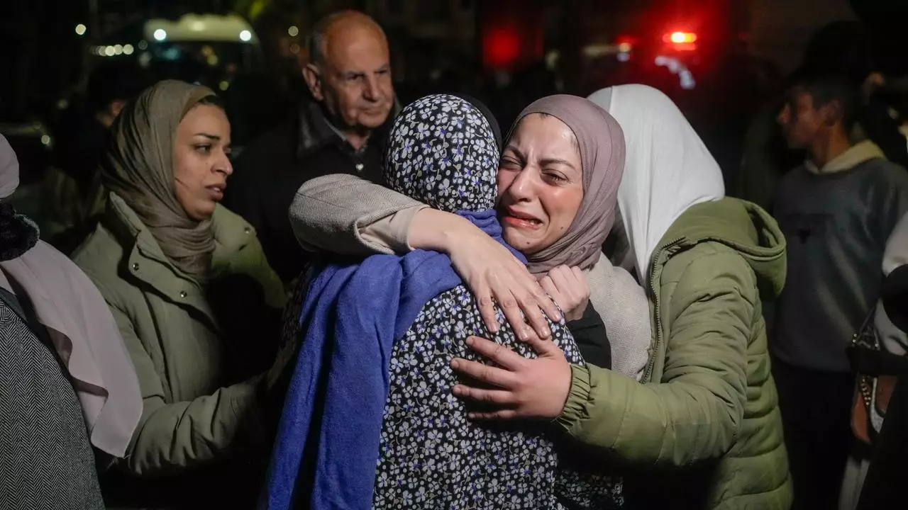 İsrail HƏMAS razılaşması çərçivəsində 90 fələstinli məhbusu azad edib