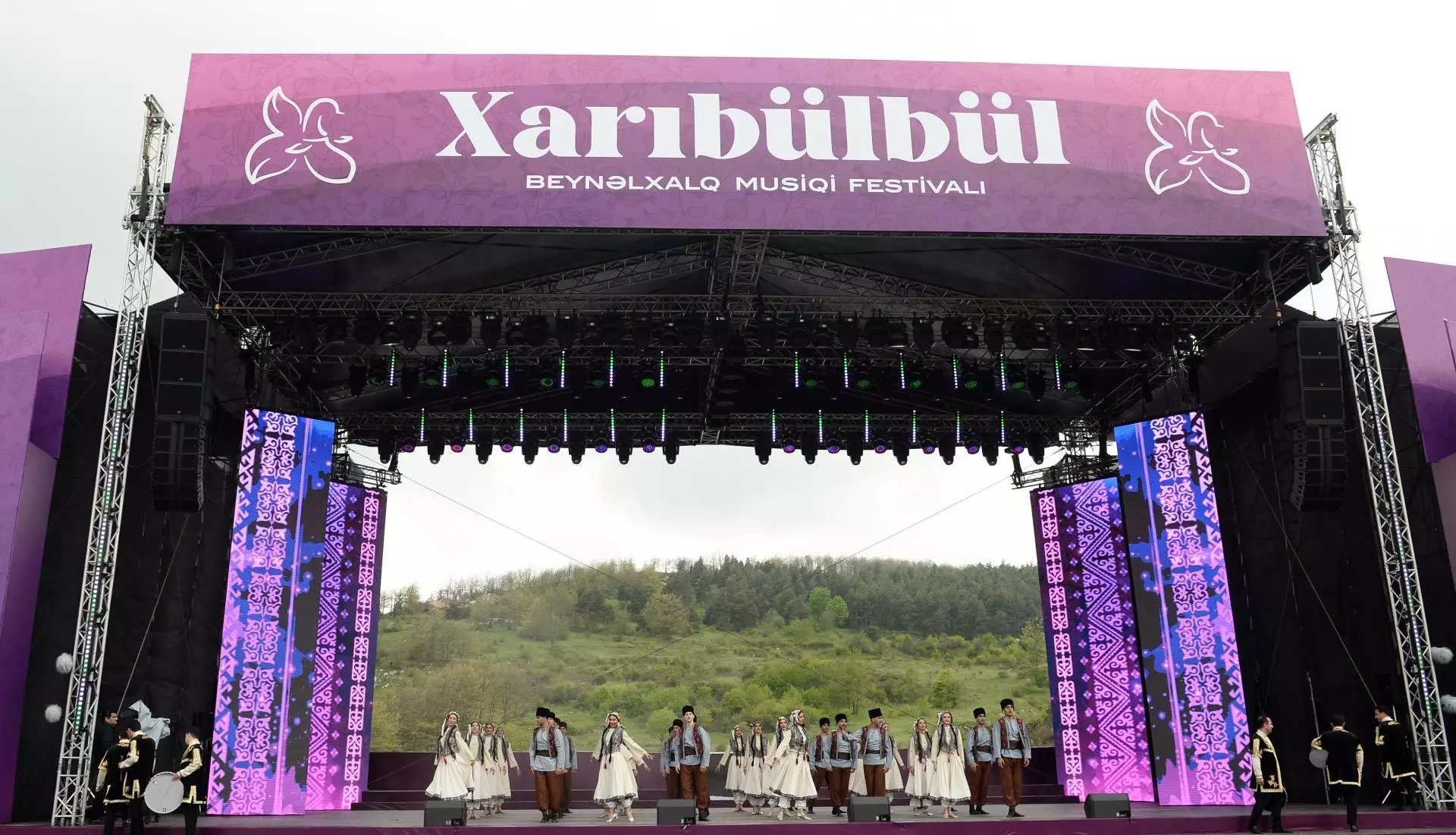 Şuşada “Xarıbülbül” Beynəlxalq Musiqi Festivalının qala-konserti olub