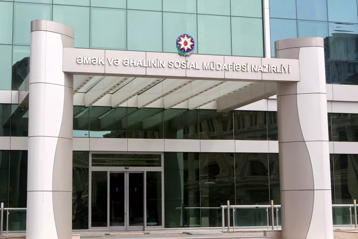 Şəhid ailələrinin yaşayış sahəsi üzrə uçotuna dair yeni qaydaların izahı açıqlandı