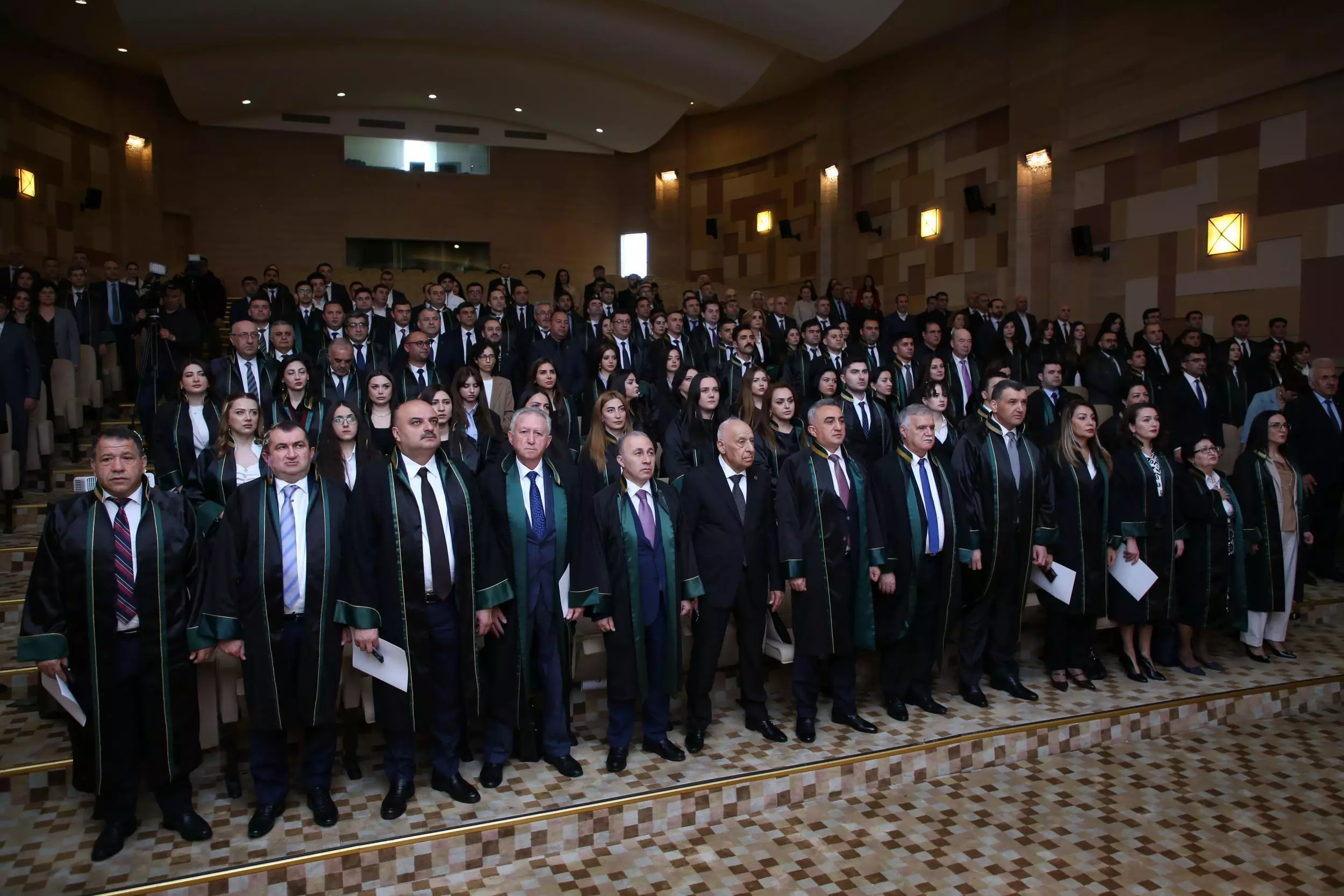 Ölkəmizdə vəkillərin sayı 2609 nəfərə çatıb - FOTO