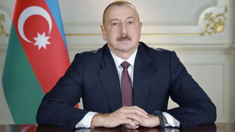 Prezident vəkillərin fəaliyyəti ilə bağlı qanunvericiliyə çoxsaylı dəyişiklikləri təsdiqləyib