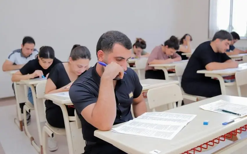 Dövlət qulluğu üzrə imtahanlarda 300-ə yaxın namizəd uğur qazanıb