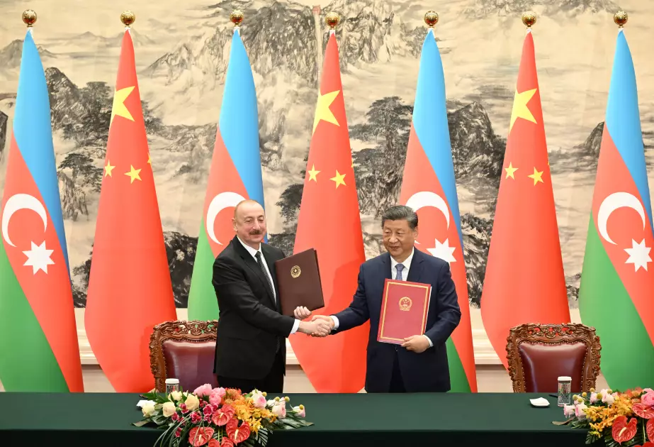 İlham Əliyev Çin liderini Azərbaycan səfərə dəvət edib