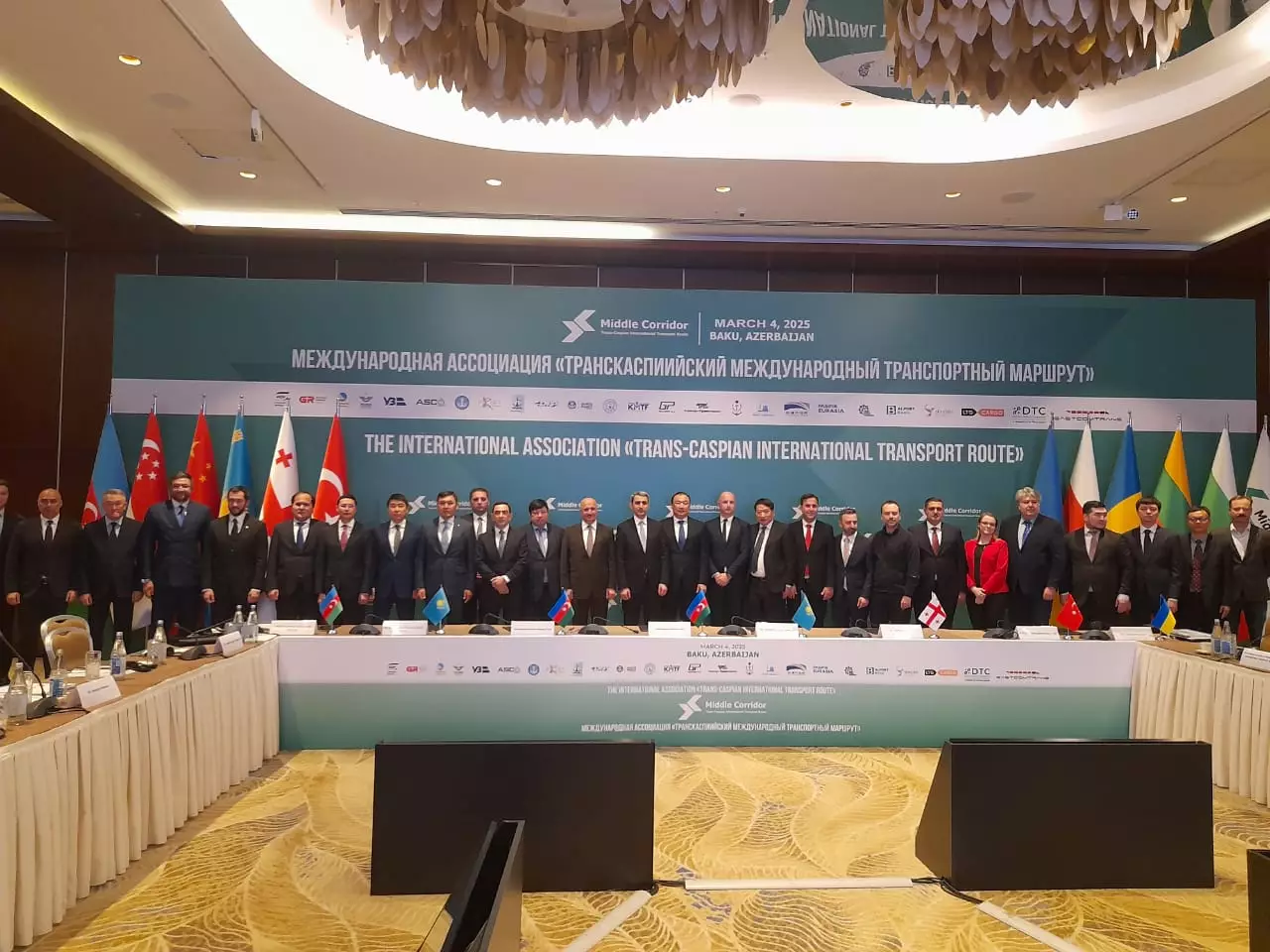 “Trans-Xəzər Beynəlxalq Nəqliyyat Marşrutu”nun iclasında sazişlər imzalanıb