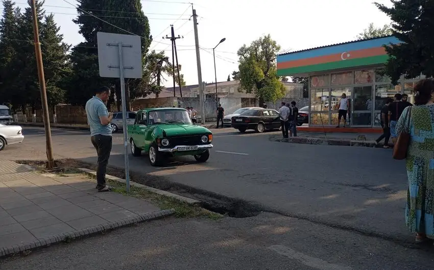 Astarada zəncirvari yol qəzası oldu