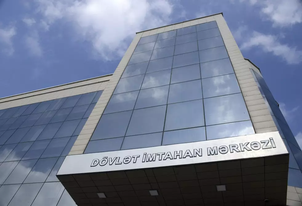 Magistraturaya sənəd qəbulu bu gün başa çatır