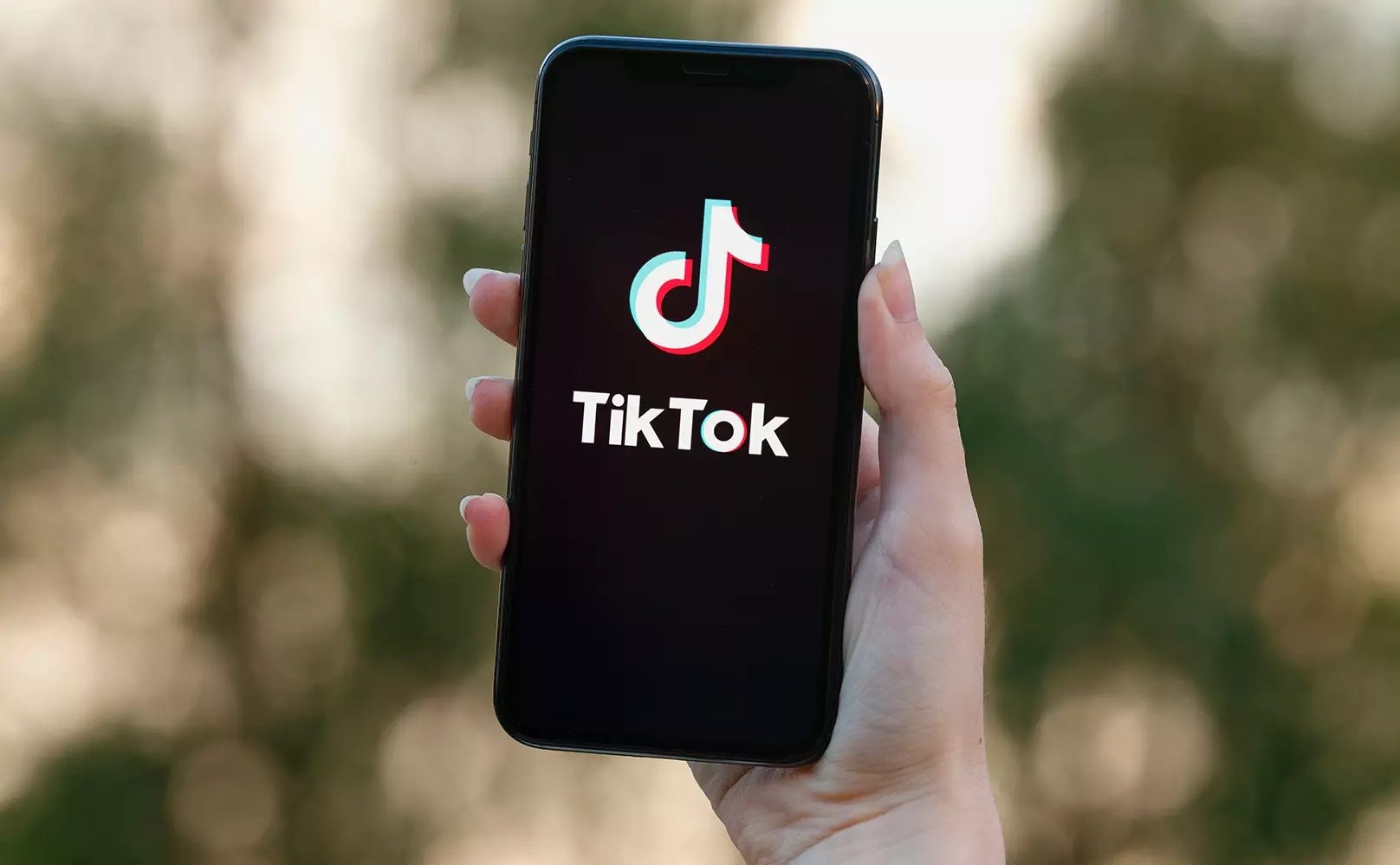 "TikTok"un sahibi süni intellekt çiplərinə 12 milyard dollar xərcləyəcək