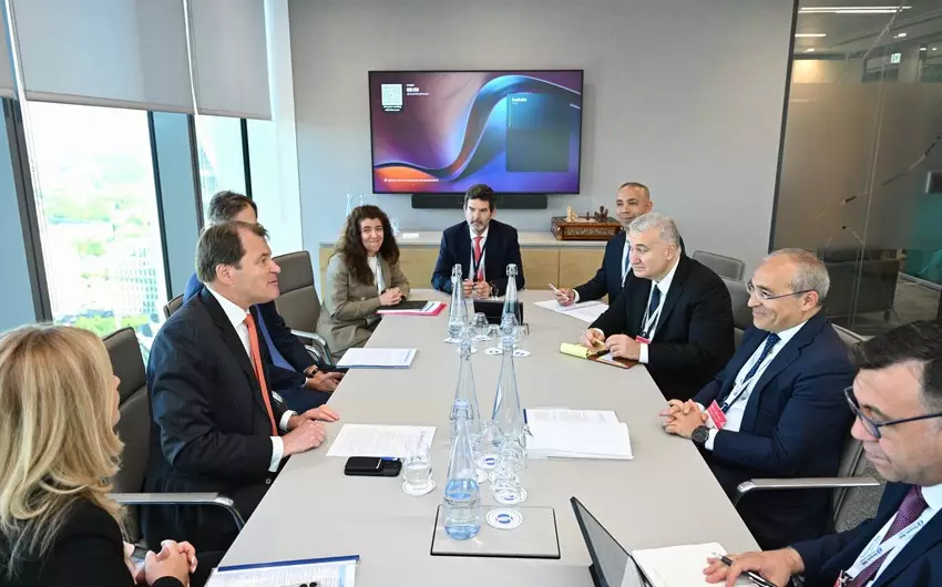 Mikayıl Cabbarov: “Azərbaycan EBRD ilə əlaqələrin inkişafına böyük önəm verir”
