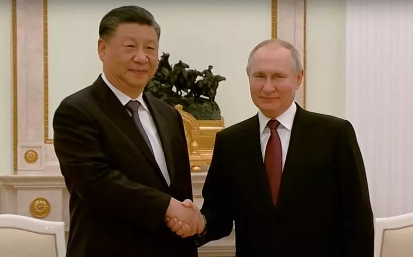 Rusiya və Çin liderləri arasında görüş 4,5 saat sonra başa çatıb