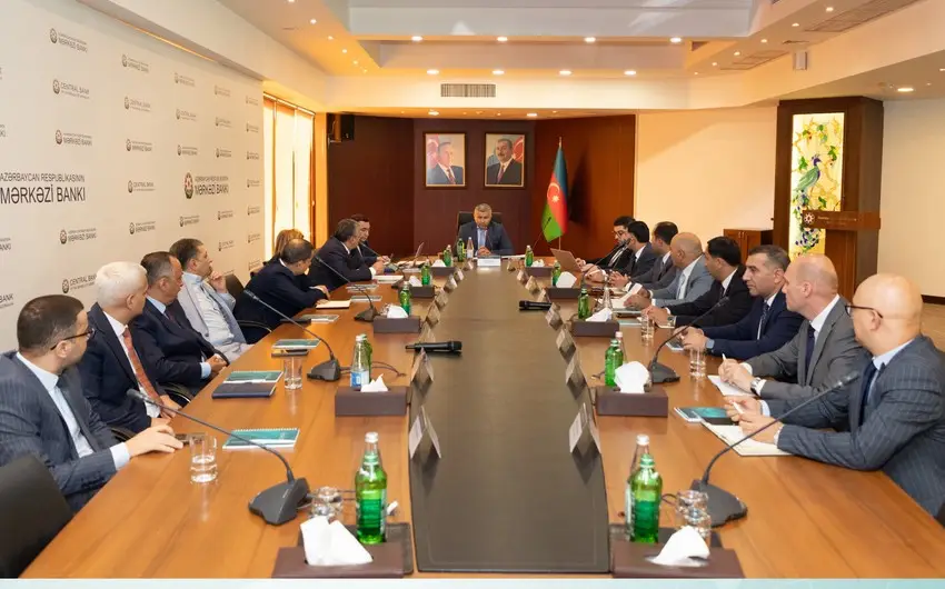 Azərbaycan mikromaliyyəçilərinin I yarımildəki fəaliyyətinin nəticələri müzakirə olunub